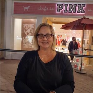 Meet your Posher, Carly